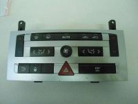 Heizungsbet�tigung Klima<br>PEUGEOT 407 SW (6E_) 2.0 HDI 135