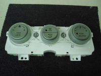 Heizungsbet�tigung mit Klimaautomatik<br>MAZDA 6 STATION WAGON (GY) 1.8