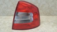 R�ckleuchte rechts Limos.<br>SKODA OCTAVIA II (1Z3) 1.8 TSI